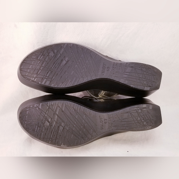 NAOT FOOTWEAR ANTIQUE GOLD LEATHER SLIDES SANDALS WOMEN SIZE 40/9 - Picture 2 of 10